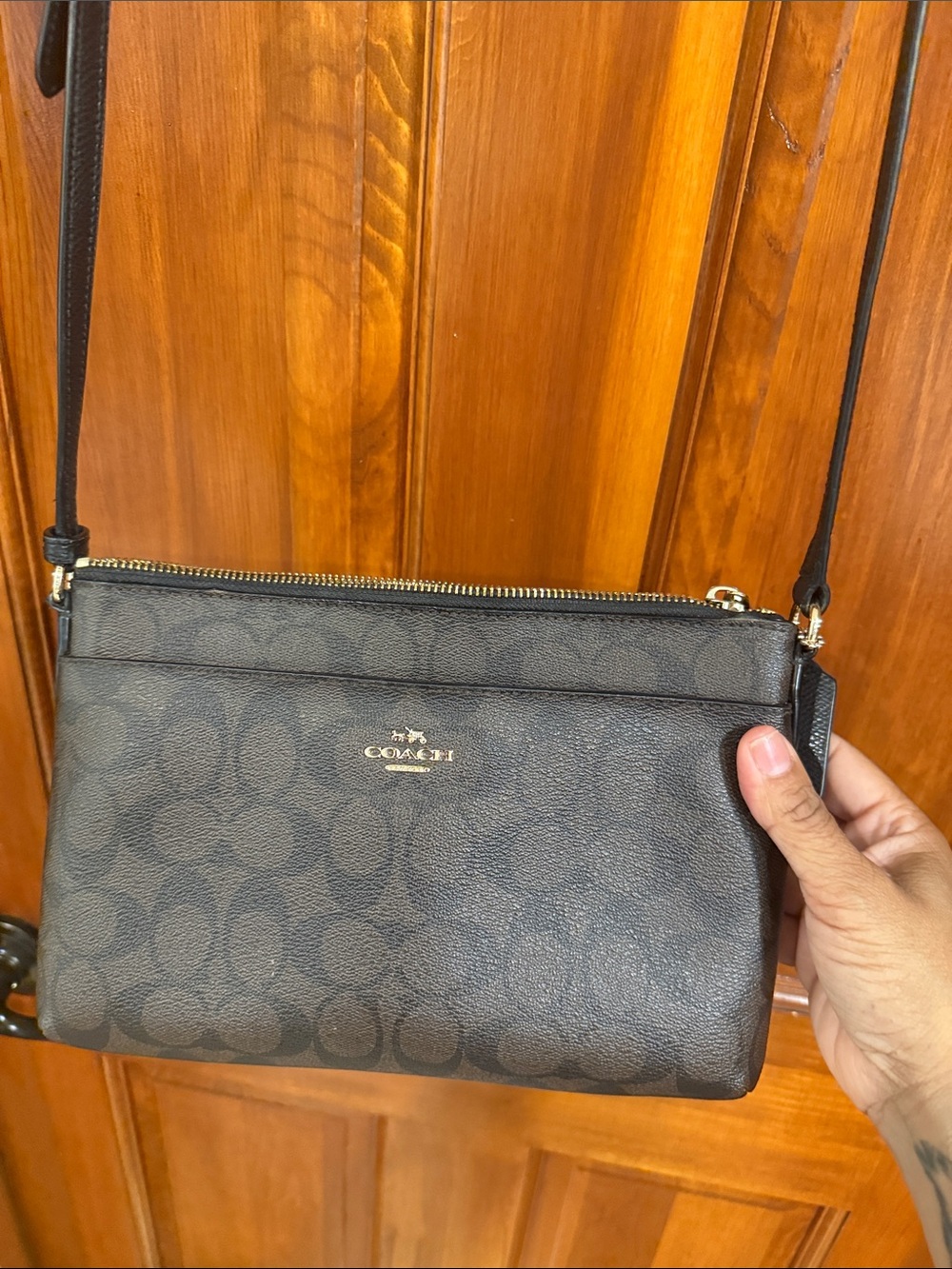Coach Black Signature Crossbody with Gold Hardware - Picture 7 of 7